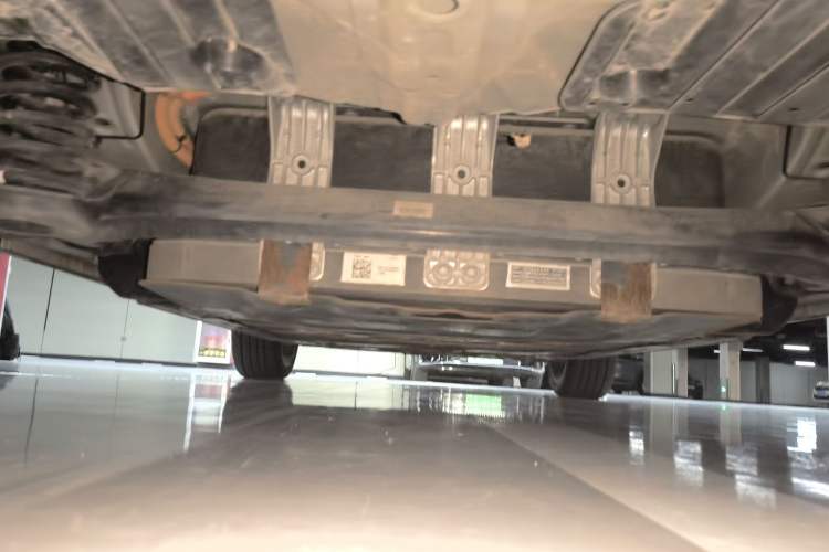 Used Geely Auto Emgrand GSe 2018 Zunshang Model Chassis Rear