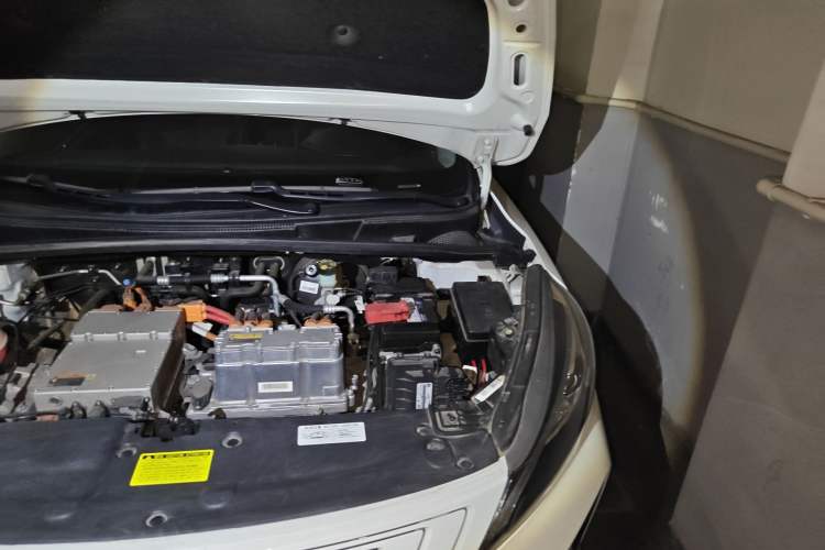 Used Geely Auto Emgrand GSe 2018 ZhenShang Model Engine Bay Left