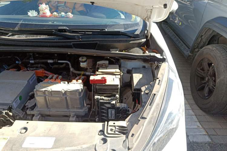 Used Geely Auto Emgrand GSe 2018 Zunshang Model Engine Bay Left