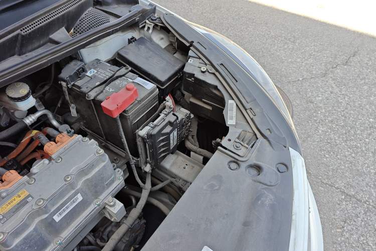 Used Geely Auto Emgrand GSe 2018 ZhenShang Model Engine Bay Left