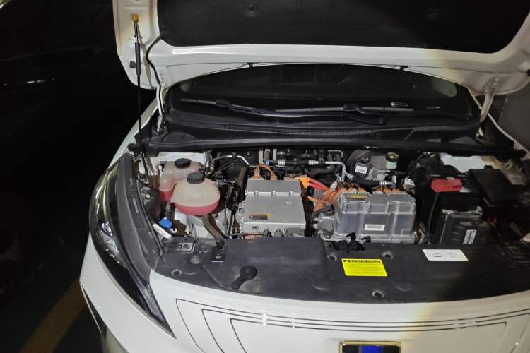 Used Geely Auto Emgrand GSe 2018 ZhenShang Model Engine Bay Right
