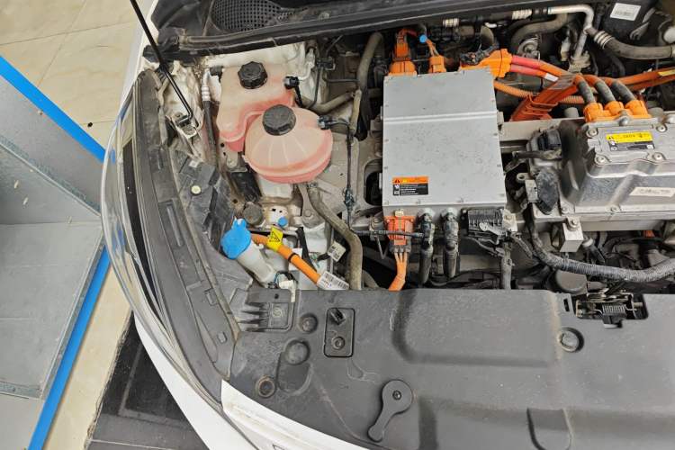 Used Geely Auto Emgrand GSe 2018 Zunshang Model Engine Bay Right