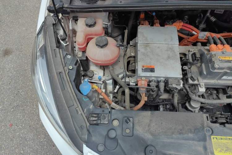 Used Geely Auto Emgrand GSe 2018 Zunshang Model Engine Bay Right