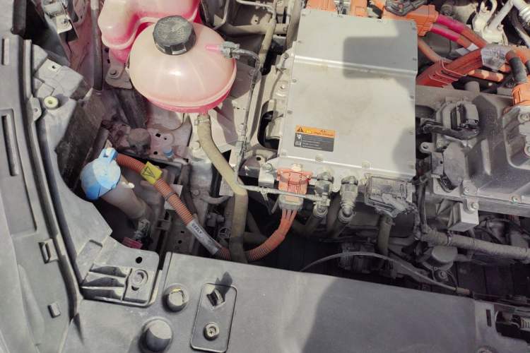 Used Geely Auto Emgrand GSe 2018 Zunshang Model Engine Bay Right