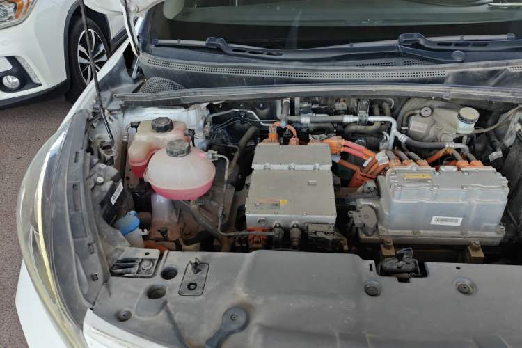 Used Geely Auto Emgrand GSe 2018 Zunshang Model Engine Bay Right