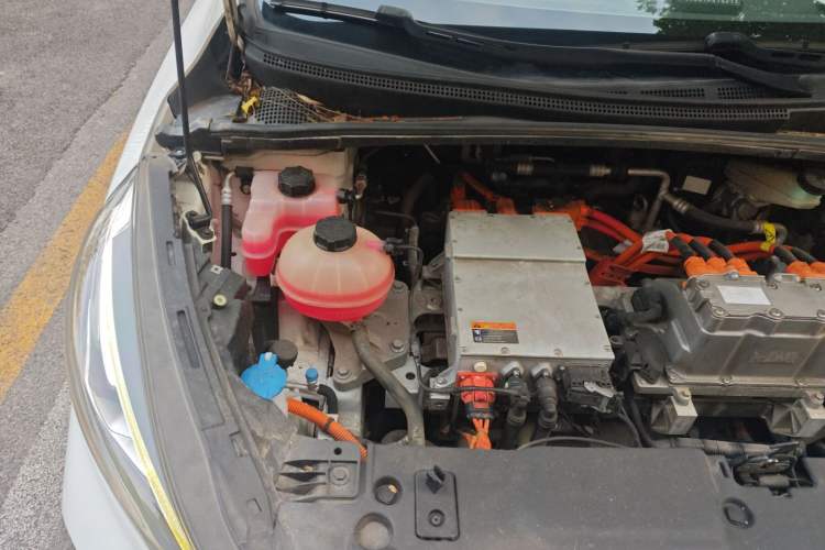 Used Geely Auto Emgrand GSe 2018 ZhenShang Model Engine Bay Right