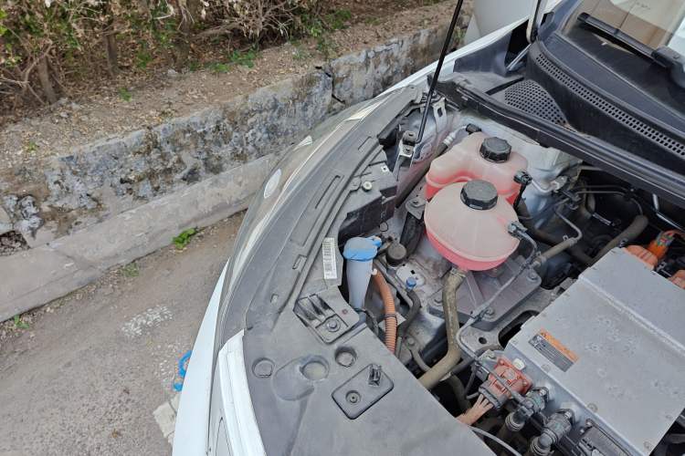 Used Geely Auto Emgrand GSe 2018 ZhenShang Model Engine Bay Right