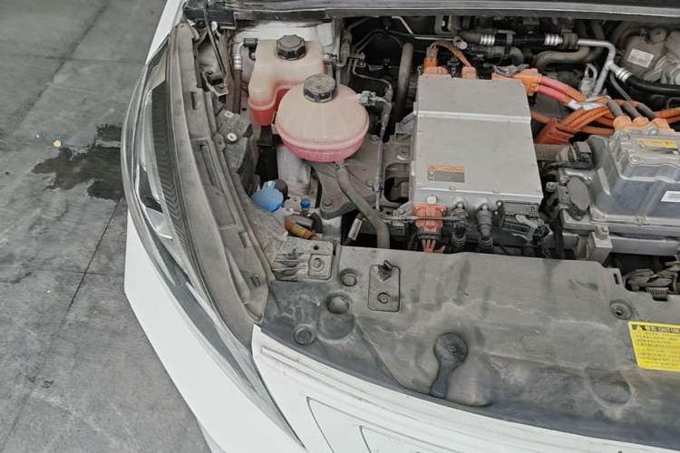 Used Geely Auto Emgrand GSe 2018 Zunshang Model Engine Bay Right