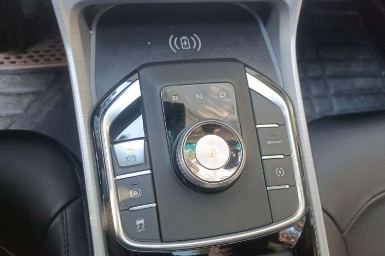Used Geely Auto Emgrand GSe 2018 Zunshang Model Gear Lever