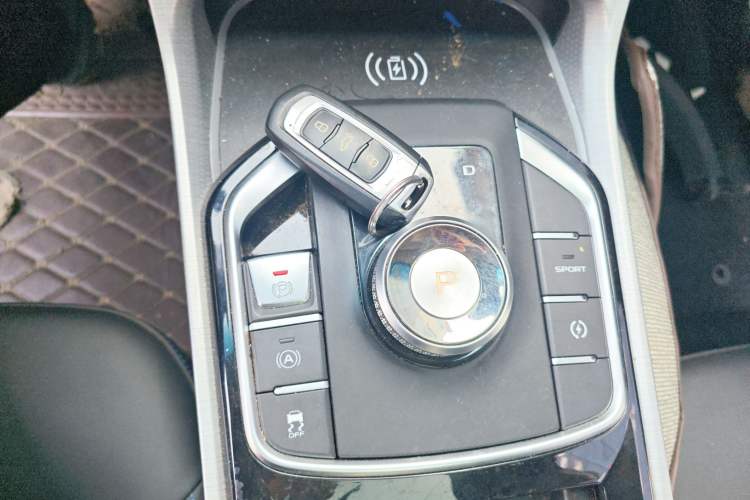 Used Geely Auto Emgrand GSe 2018 Zunshang Model Gear Lever