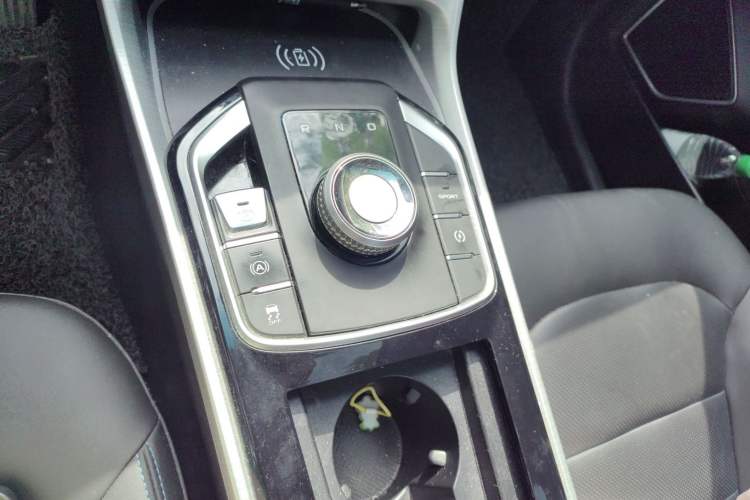 Used Geely Auto Emgrand GSe 2018 Zunshang Model Gear Lever