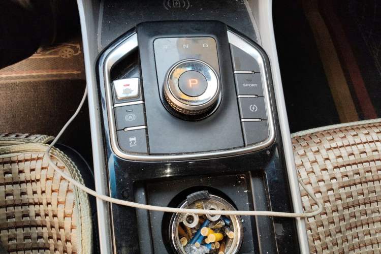 Used Geely Auto Emgrand GSe 2018 Zunshang Model Gear Lever