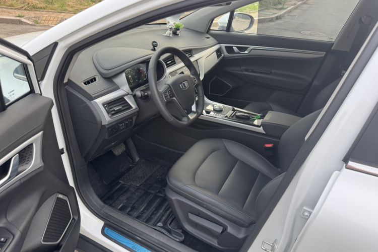 Used Geely Auto Emgrand GSe 2018 ZhenShang Model Interior 10