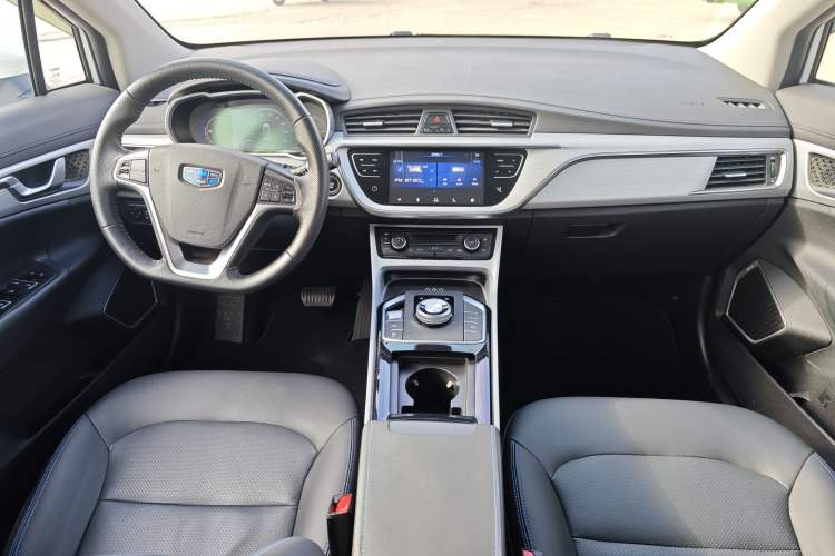 Used Geely Auto Emgrand GSe 2018 Zunshang Model Interior 3