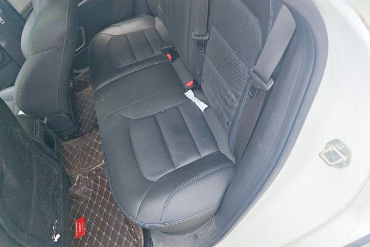 Used Geely Auto Emgrand GSe 2018 Zunshang Model Interior 4