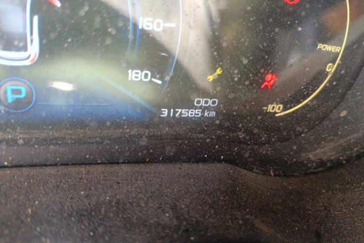 Used Geely Auto Emgrand GSe 2018 ZhenShang Model Odometer Close Up
