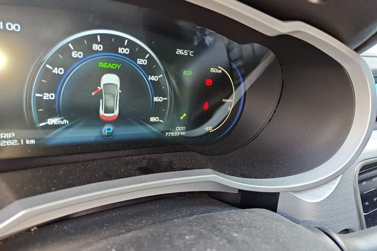 Used Geely Auto Emgrand GSe 2018 ZhenShang Model Odometer Close Up