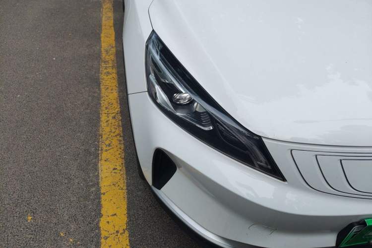 Used Geely Auto Emgrand GSe 2018 Zunshang Model Right Front Headlight