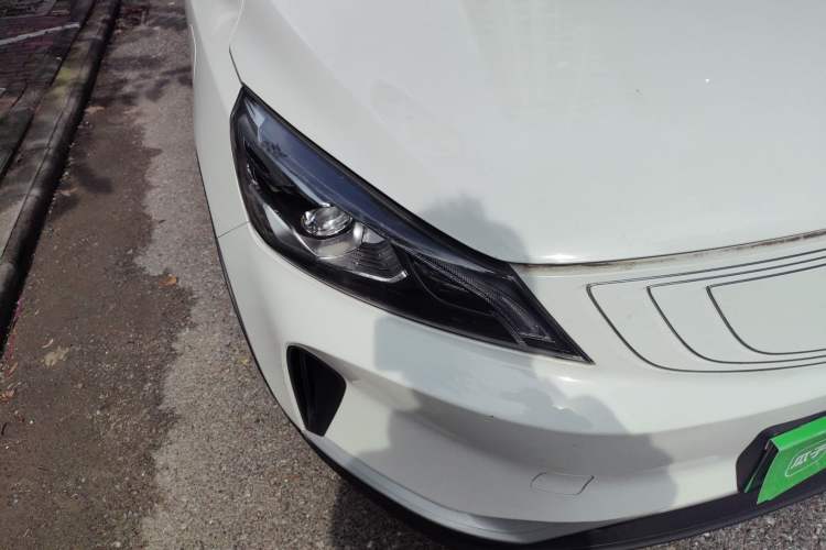 Used Geely Auto Emgrand GSe 2018 Zunshang Model Right Front Headlight