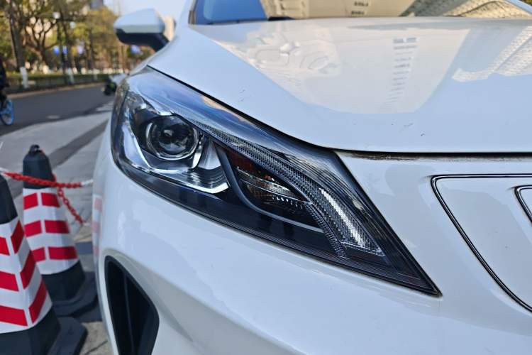 Used Geely Auto Emgrand GSe 2018 Zunshang Model Right Front Headlight
