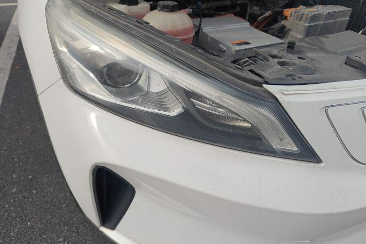 Used Geely Auto Emgrand GSe 2018 LingShang Model Right Front Headlight