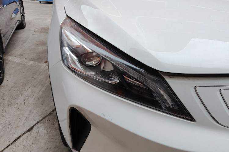 Used Geely Auto Emgrand GSe 2018 Zunshang Model Right Front Headlight