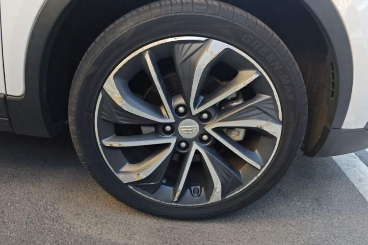 Used Geely Auto Emgrand GSe 2018 Zunshang Model Right Front Wheel Hub