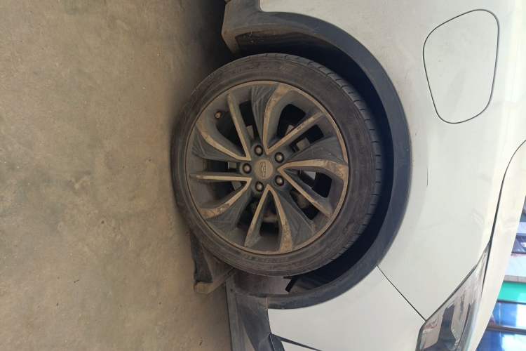 Used Geely Auto Emgrand GSe 2018 ZhenShang Model Right Front Wheel Hub