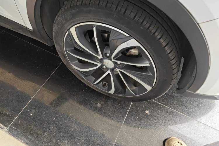 Used Geely Auto Emgrand GSe 2018 Zunshang Model Right Front Wheel Hub
