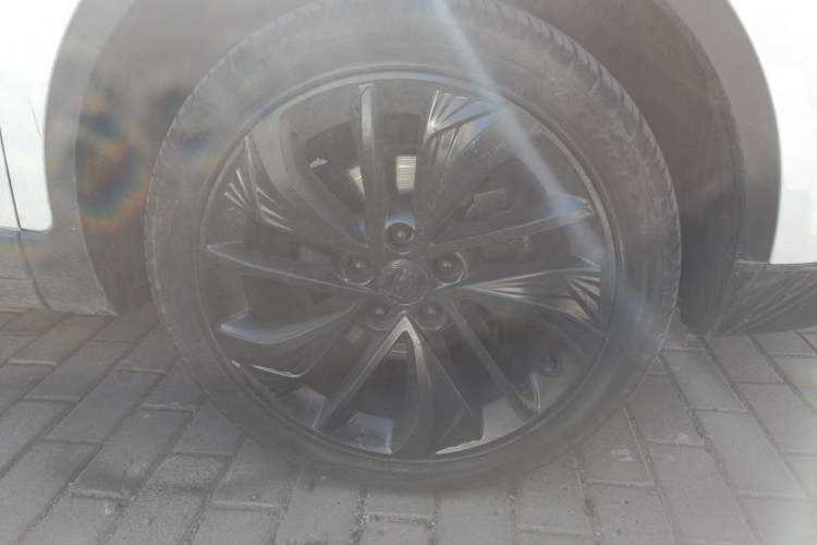Used Geely Auto Emgrand GSe 2018 Zunshang Model Right Front Wheel Hub