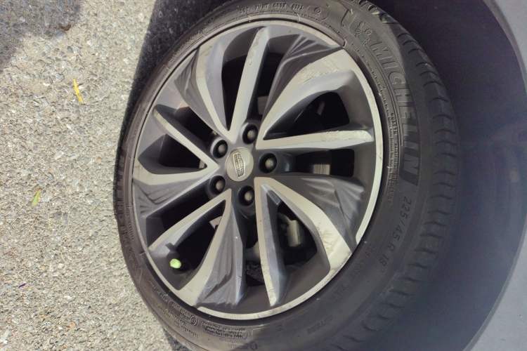 Used Geely Auto Emgrand GSe 2018 Zunshang Model Right Front Wheel Hub