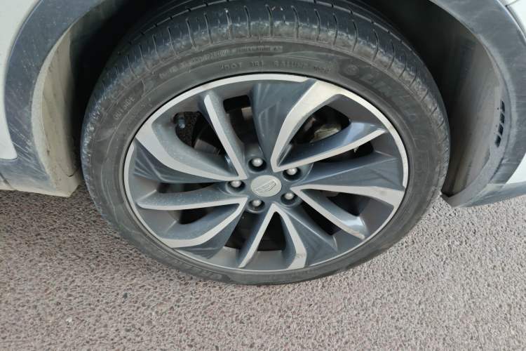 Used Geely Auto Emgrand GSe 2018 Zunshang Model Right Front Wheel Hub