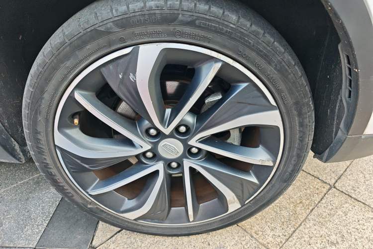 Used Geely Auto Emgrand GSe 2018 Zunshang Model Right Front Wheel Hub