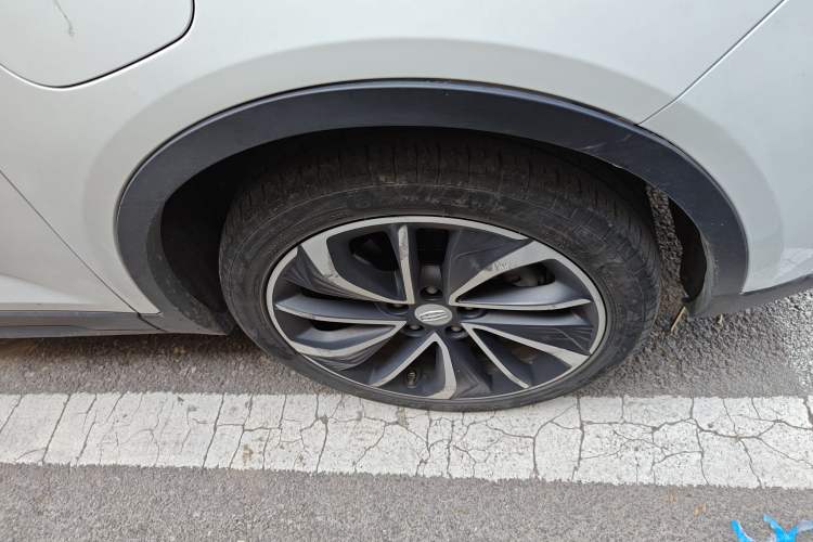 Used Geely Auto Emgrand GSe 2018 ZhenShang Model Right Front Wheel Hub
