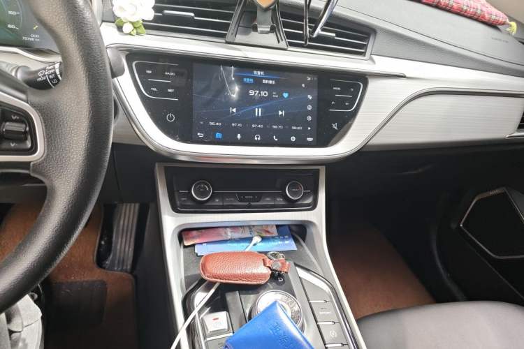 Used Geely Auto Emgrand GSe 2018 LingShang Model Audio And AC Panel