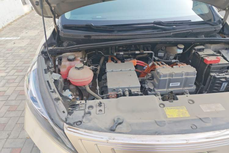 Used Geely Auto Emgrand GSe 2018 Zunshang Model Engine Bay Right