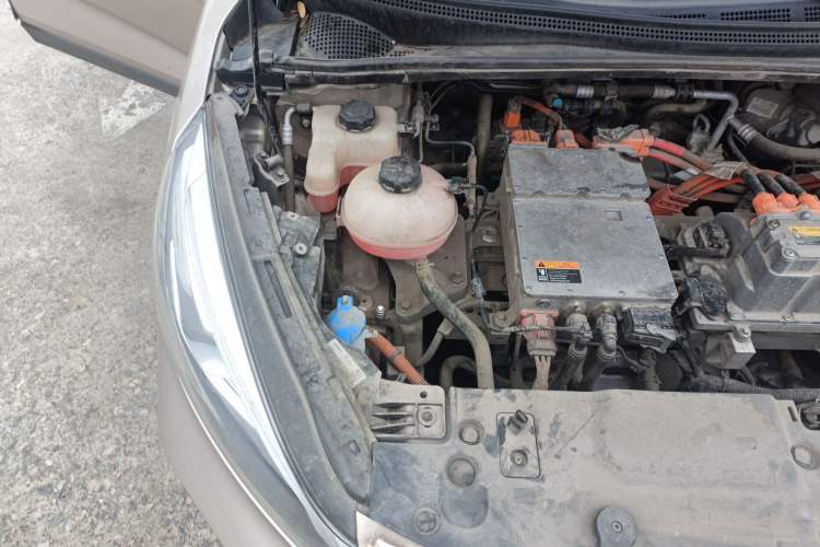 Used Geely Auto Emgrand GSe 2018 LingShang Model Engine Bay Right