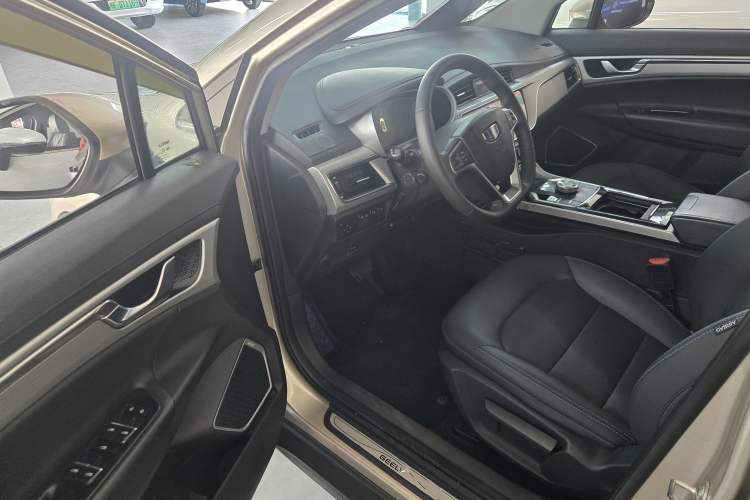 Used Geely Auto Emgrand GSe 2018 ZhenShang Model Interior 2