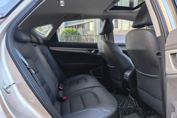 Used Geely Auto Emgrand GSe 2018 ZhenShang Model Interior 4