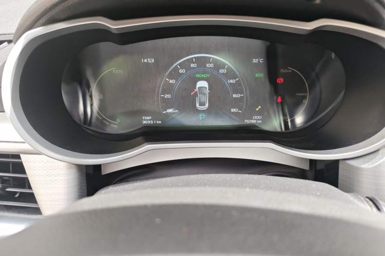 Used Geely Auto Emgrand GSe 2018 LingShang Model Odometer Close Up