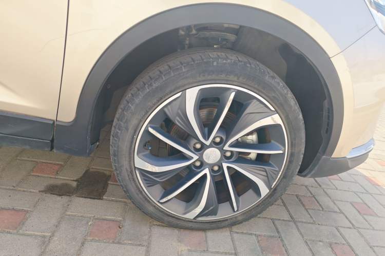 Used Geely Auto Emgrand GSe 2018 Zunshang Model Right Front Wheel Hub