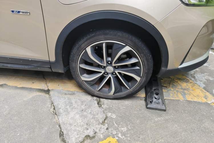 Used Geely Auto Emgrand GSe 2018 LingShang Model Right Front Wheel Hub
