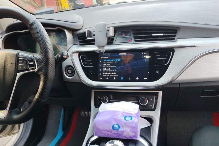 Used Geely Auto Emgrand GSe 2019 Revised Version 500 Prestige Edition Audio And AC Panel