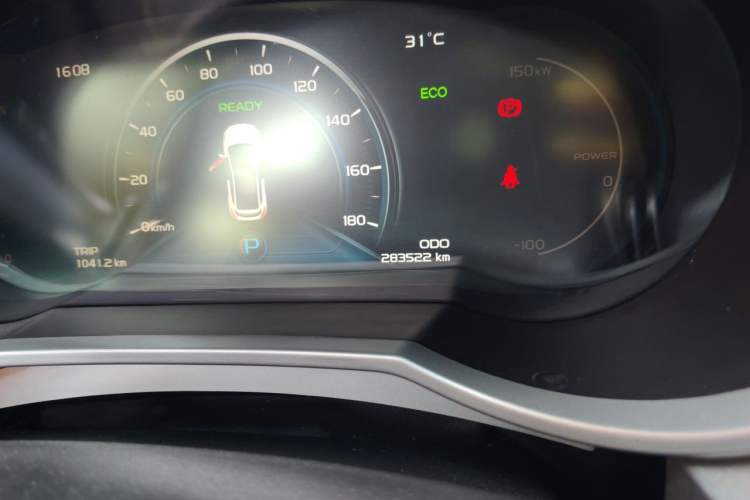 Used Geely Auto Emgrand GSe 2019 Revised Version 500 Prestige Edition Odometer Close Up