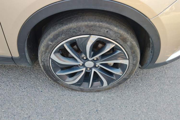 Used Geely Auto Emgrand GSe 2019 Revised Version 500 Prestige Edition Right Front Wheel Hub