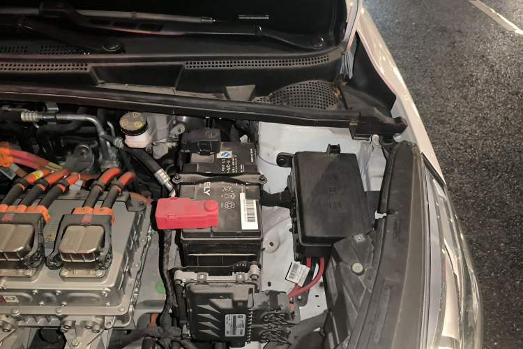 Used Geely Auto Emgrand GSe 2019 Restyled 500 LingShang Version Engine Bay Left