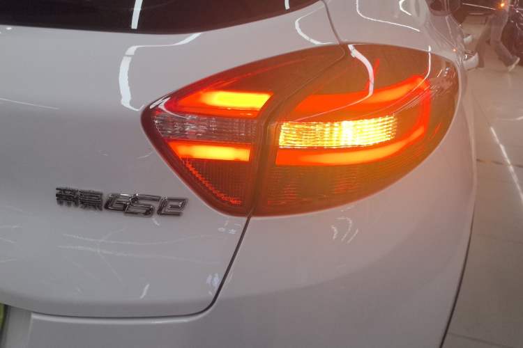 Used Geely Auto Emgrand GSe 2019 Restyled 500 LingShang Version Exterior 3