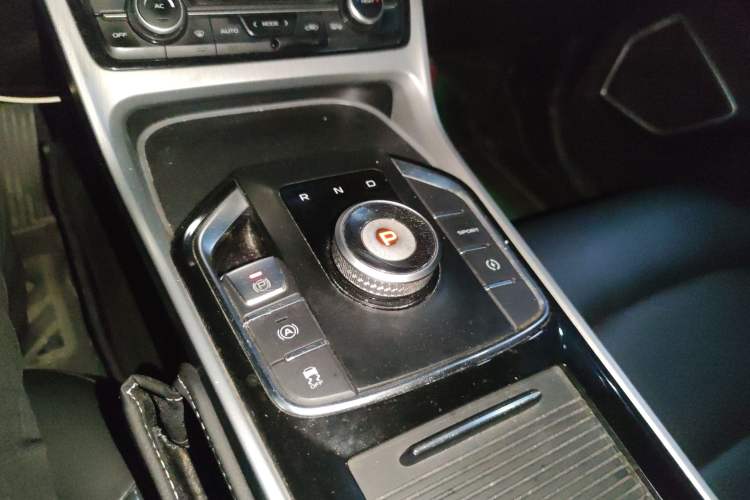 Used Geely Auto Emgrand GSe 2019 500 LingShang Version Gear Lever