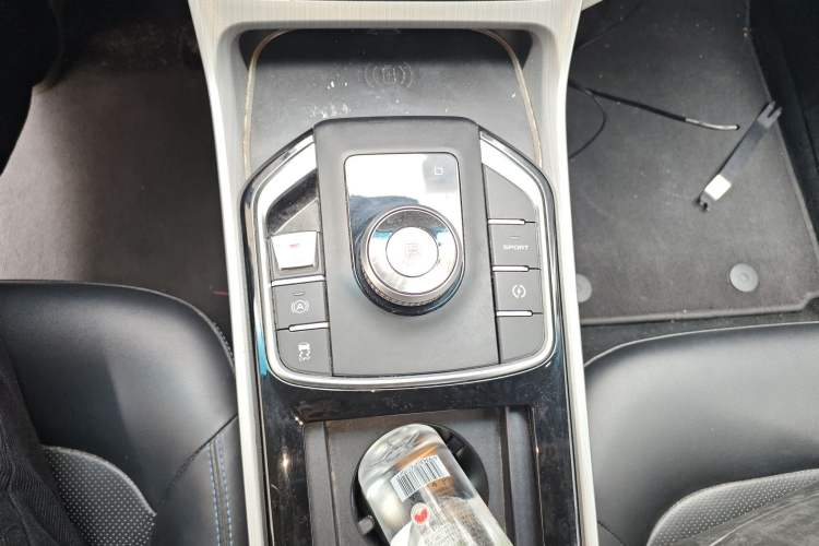 Used Geely Auto Emgrand GSe 2019 Revised Version 600 Luxury Edition Gear Lever