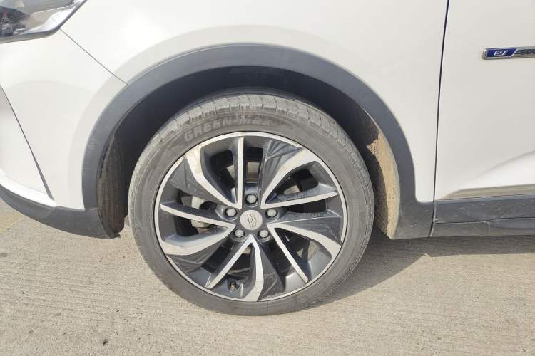 Used Geely Auto Emgrand GSe 2019 500 ZhenShang Edition Left Front Wheel Hub